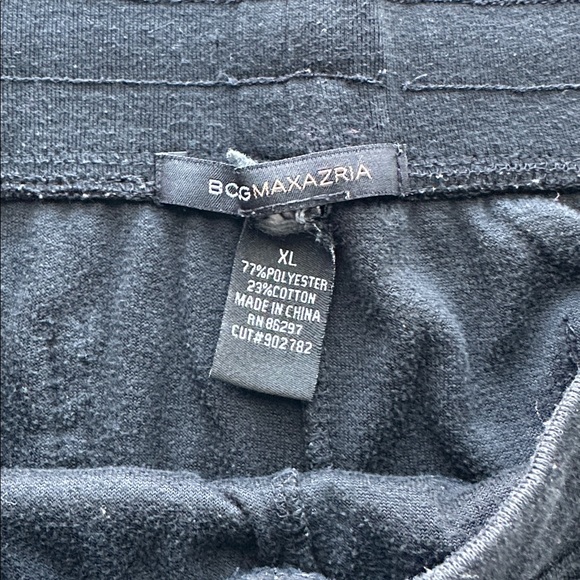 BCBG Velour Athleisure Suit 2pc Set Sz XL/Black - Picture 16 of 16